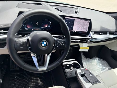 New 2026 BMW X1 xDrive28i w/ Technology Package AWD/4WD image 10