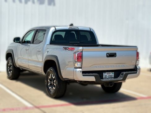 Used 2023 Toyota Tacoma TRD Off-Road w/ Technology Package AWD/4WD image 6