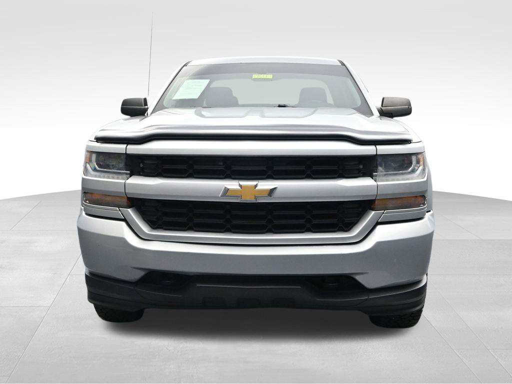 Used 2016 Chevrolet Silverado 1500 Custom w/ Custom Convenience Package AWD/4WD image 8
