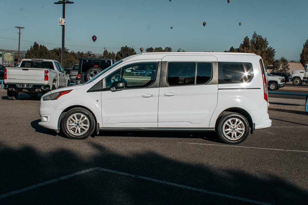 Used 2022 Ford Transit Connect XLT FWD image 4