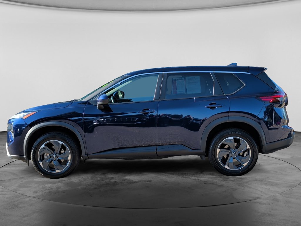 Used 2024 Nissan Rogue SV AWD/4WD image 4