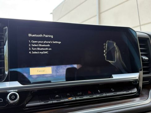 Used 2022 GMC Sierra 1500 SLT image 17