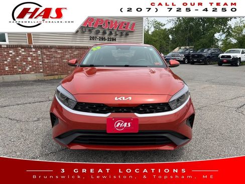 Used 2023 Kia Forte LXS w/ LXS Technology Package FWD image 9