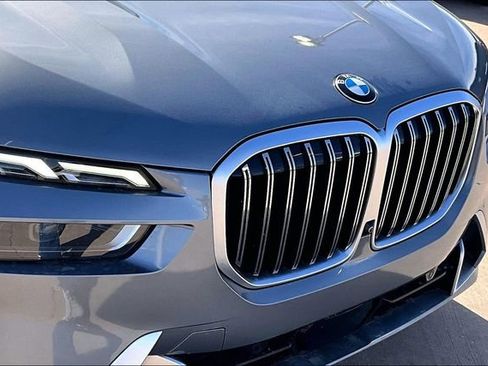 Used 2023 BMW X7 xDrive40i w/ Premium Package image 31