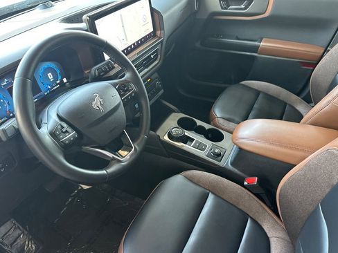 Certified 2025 Ford Bronco Sport Outer Banks w/ Outer Banks Tech Package+ AWD/4WD image 12