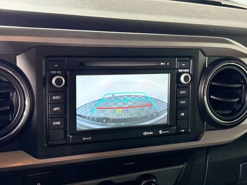 Used 2019 Toyota Tacoma SR5 image 16