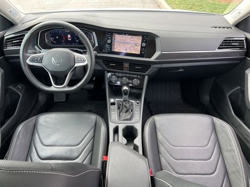 Used 2024 Volkswagen Jetta SEL image 25