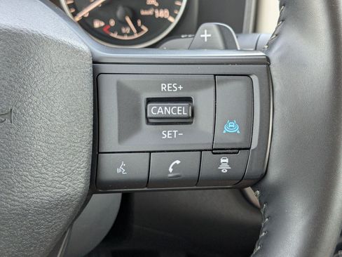 Used 2025 Nissan Rogue SV AWD/4WD image 20