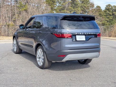 New 2026 Land Rover Discovery S image 8