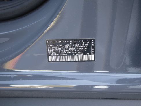 Used 2024 Volkswagen Jetta GLI 40th Anniversary Edition FWD image 11