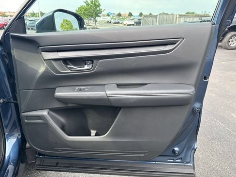 Used 2025 Honda CR-V LX image 37