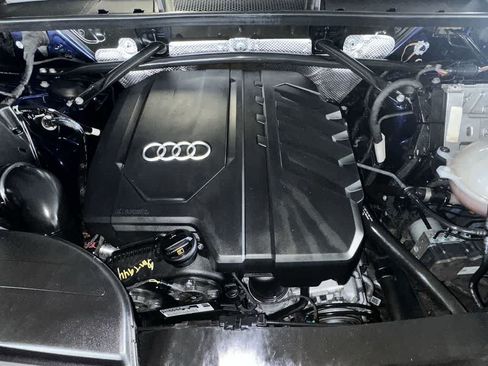 Used 2022 Audi Q5 2.0T Premium w/ Convenience Package AWD/4WD image 12