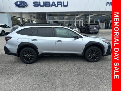 Used 2025 Subaru Outback Onyx Edition AWD/4WD image 2