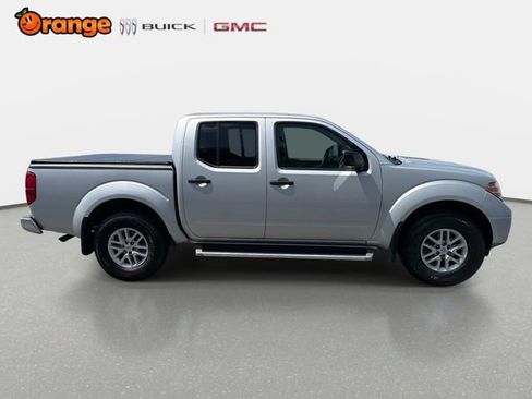 Used 2021 Nissan Frontier SV w/ SV Utility Package AWD/4WD image 2