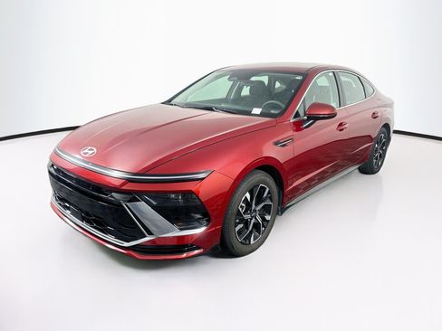 Used 2025 Hyundai Sonata SEL FWD image 3