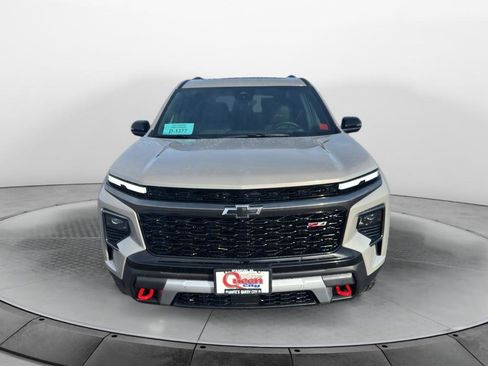 New 2026 Chevrolet Traverse Z71 w/ Enhanced Driving Package image 8