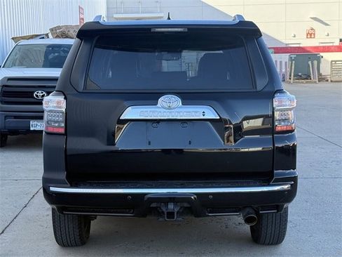 Used 2022 Toyota 4Runner Limited image 5