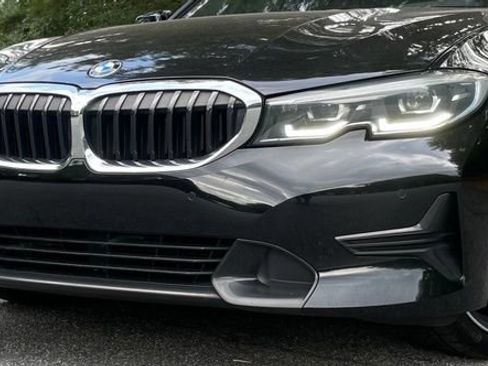 Used 2021 BMW 330i Sedan w/ Premium Package RWD image 3