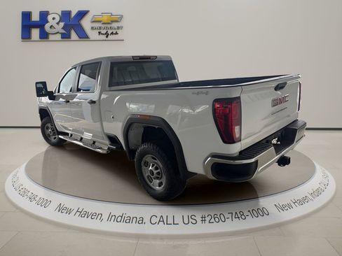 Used 2023 GMC Sierra 2500 Pro AWD/4WD image 4