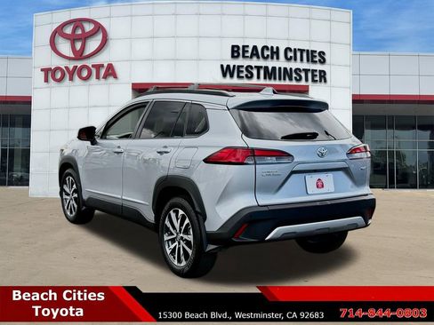 Certified 2024 Toyota Corolla Cross XLE FWD image 8