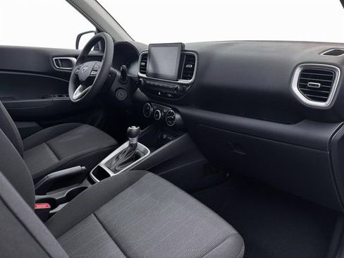 New 2026 Hyundai Venue SE image 15