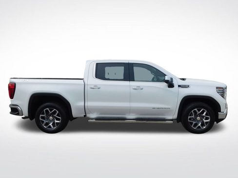 Used 2023 GMC Sierra 1500 SLT AWD/4WD image 2