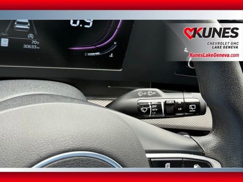 Used 2025 Kia Sportage LX AWD/4WD image 39