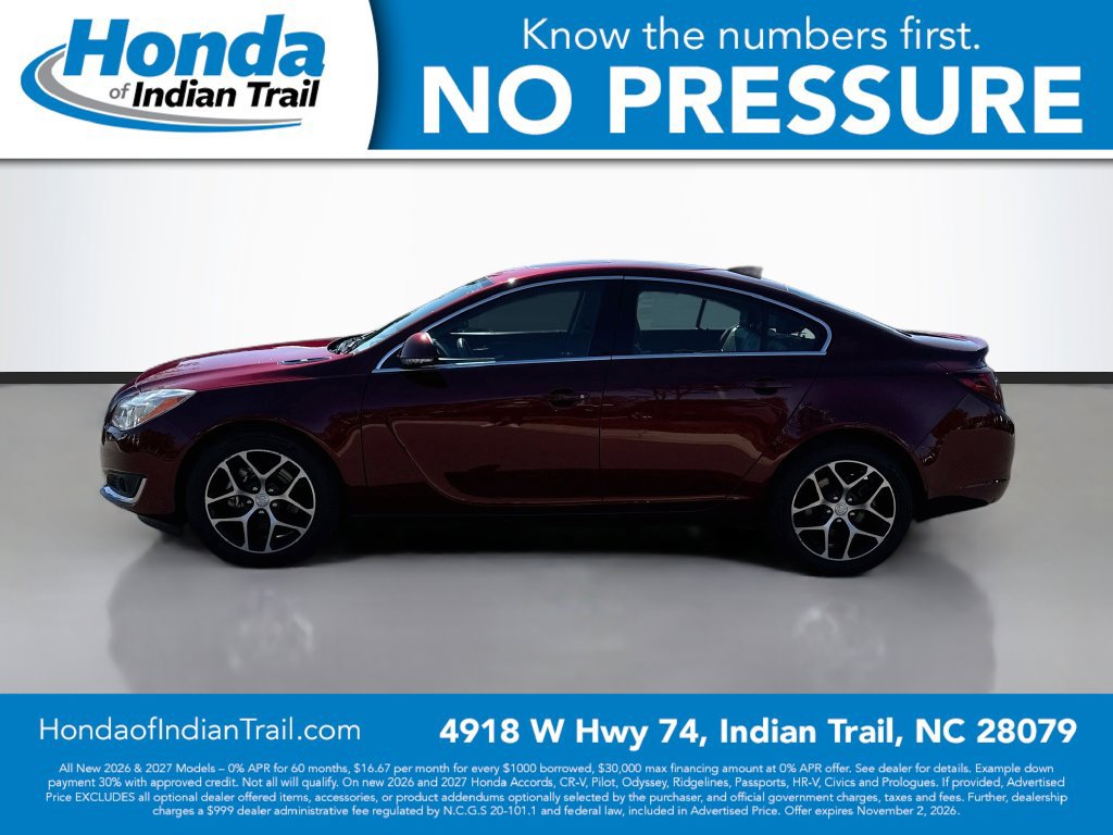Used 2017 Buick Regal Sport Touring FWD image 4