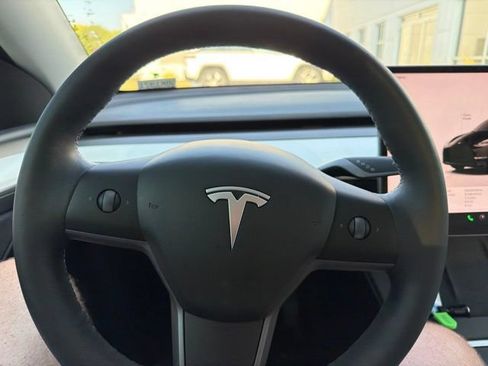 Used 2023 Tesla Model Y Long Range AWD/4WD image 16
