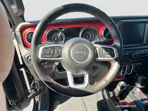 Used 2022 Jeep Wrangler Unlimited Rubicon w/ Dual Top Group AWD/4WD image 11