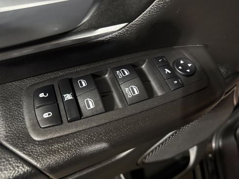 Used 2023 RAM 1500 Big Horn image 3