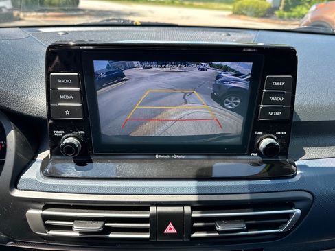 Used 2021 Kia Seltos S FWD image 12