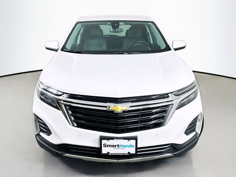 Used 2024 Chevrolet Equinox LT image 2