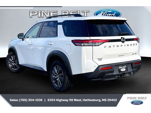 Used 2022 Nissan Pathfinder SV w/ SV Premium Package AWD/4WD image 2