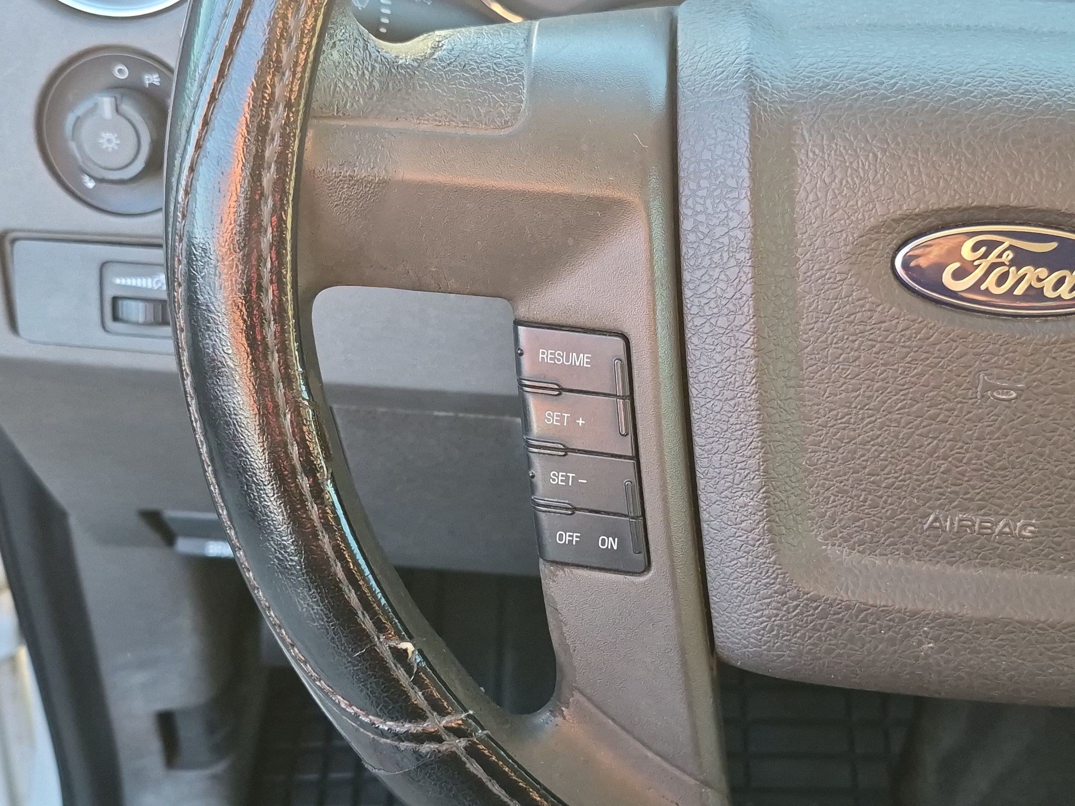 Used 2010 Ford F150 XLT AWD/4WD image 17