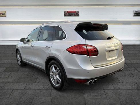 Used 2012 Porsche Cayenne Turbo AWD/4WD image 6