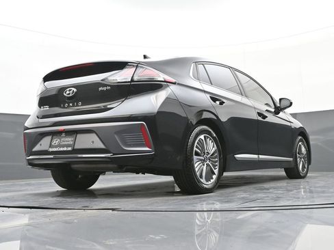 Used 2020 Hyundai Ioniq Limited image 37