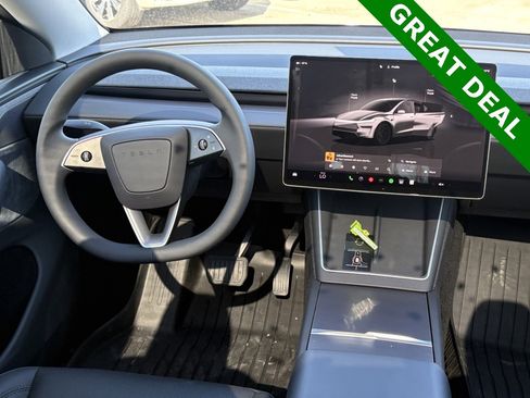 Used 2026 Tesla Model Y Long Range image 11