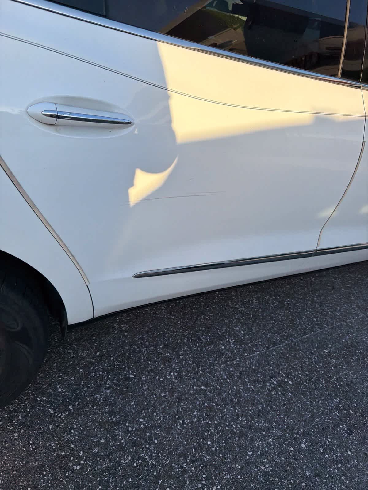 Used 2018 Buick Enclave FWD image 4