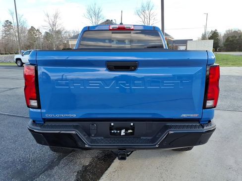 Used 2025 Chevrolet Colorado ZR2 w/ Technology Package image 6