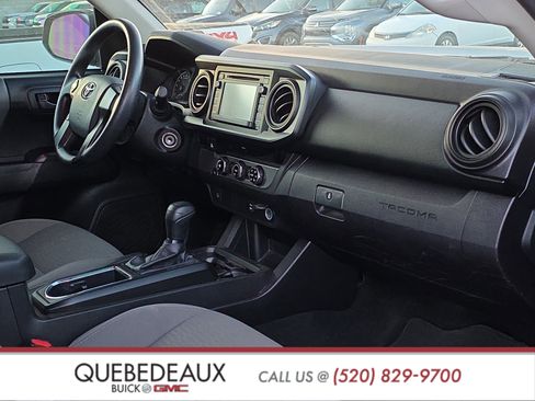 Used 2017 Toyota Tacoma SR image 4