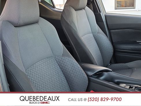 Used 2021 Toyota C-HR LE FWD image 28