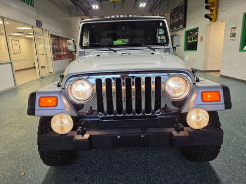 Used 2006 Jeep Wrangler Unlimited AWD/4WD image 3