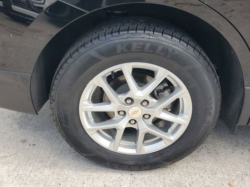 Used 2023 Chevrolet Equinox LS w/ LS Convenience Package FWD image 7