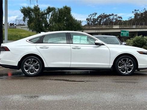 Certified 2023 Honda Accord EX image 4