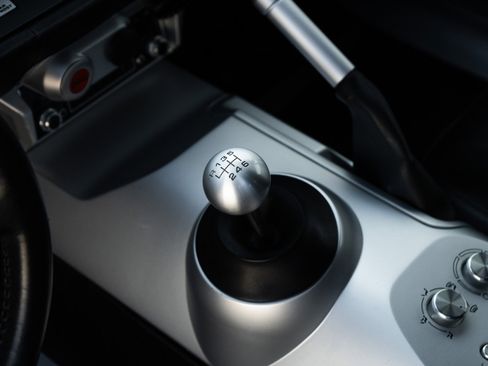 Used 2005 Ford GT image 27