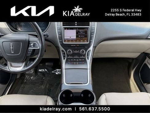 Used 2019 Lincoln Nautilus Reserve FWD image 13