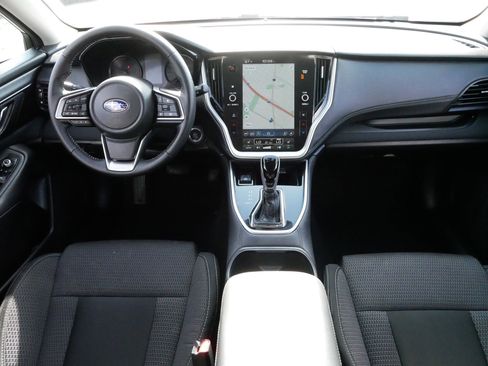 Used 2023 Subaru Outback Premium image 10