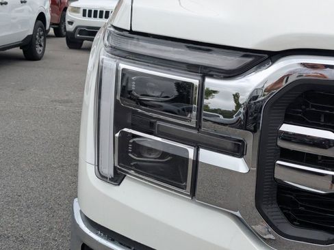 New 2025 Ford F150 Lariat w/ Equipment Group 502A High image 14