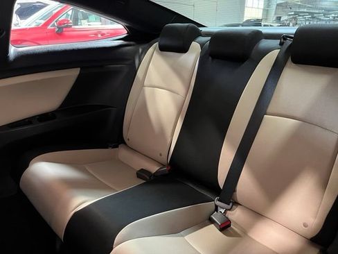 Used 2016 Honda Civic EX-T image 18